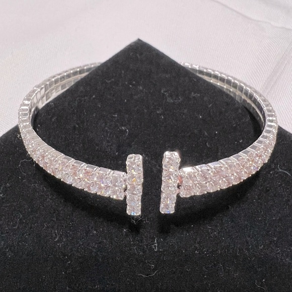 Bangle - Picture 5 of 5